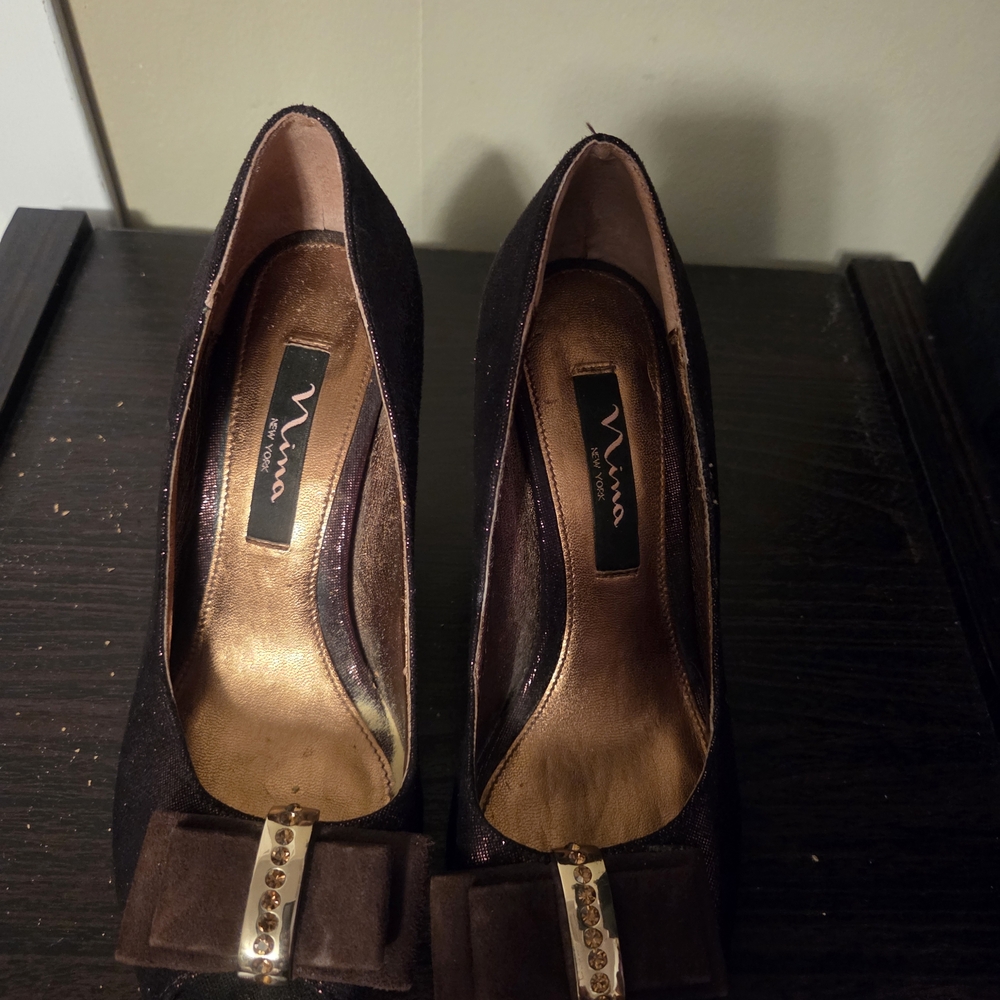 Nina Brown Glitter Heels with Gold and Brown Bow Size 7